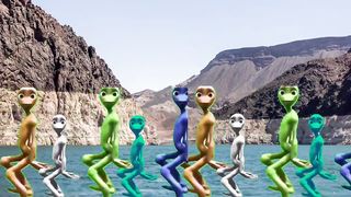 Baby Calm Down _Patila -The Dusk Call _ Funny frog dance#patila#aliendance #dametucosita#kidstoystv1