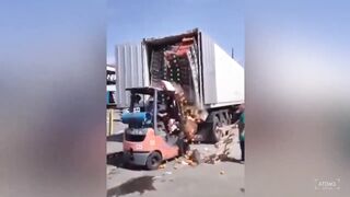 idiots at work 2022