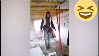 When The Idiot Are At Work. funny Video.
