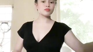 Hot Girls on Tiktok