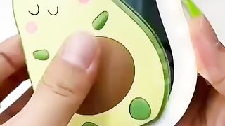 Mini mirror with fan