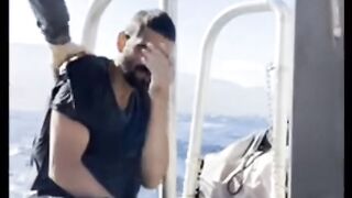 A man who can see titanic but unfortunetly