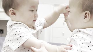 Twin Babies Fighting ???? ????
