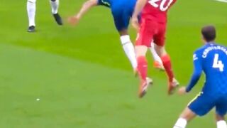 Perfect crosses in football