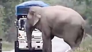 دنيا ۾ ٽيڪس وٺڻ جو نئون طريقو