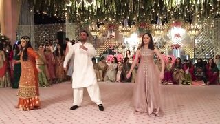 Ye Larki pagal hai Dance perfomance