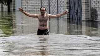 WHO CAN HELP IN THE FLOOD