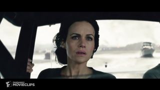 San Andreas (2015) - Tsunami Hits the Bay Scene