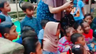 Hadiri acara