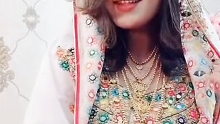 MOLA HOY KOT JAHIN MEN JANI QAYAD AHY.