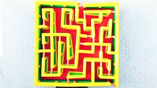 Diana and Roma - Help Oliver Escape the maze