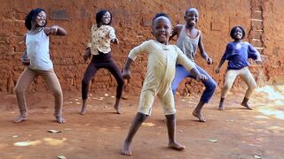 Masaka kids African dancing tweyagale by Eddy kenzo