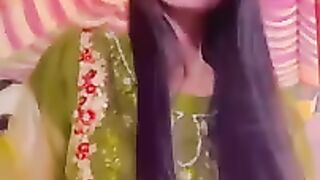 trending Tik Tok and Instagram reels videos all famous Tik Tok star and Instagram stars