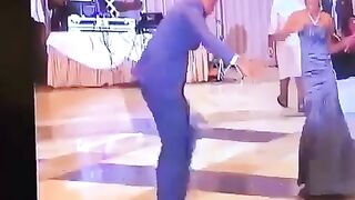African dance on weeding