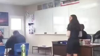 The guy on the chair understood the assignment ????????
