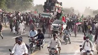 NIKALO PAKISTAN KAY KHATAR..
