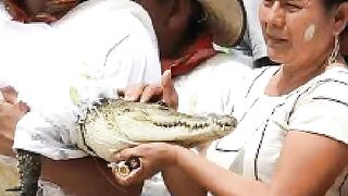 Mayor Victor Hugo Sosa marries reptile who he calls 'princess girl