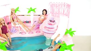 Barbie doll - Pink Fountain Pool