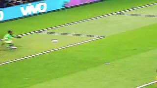 De bruyne is one of the best midfielders of all time