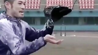 Crazy throw baseball!