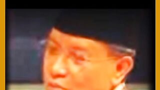 Gusdur memarahi polisi di arab