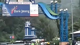 Pak pol maen kejar kejaran