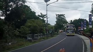 Bocil sedang nunggu basuri