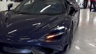 Lando collects his NEW McLaren 765LT Spider!