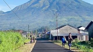 Suasana pagi hari