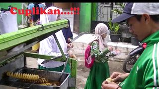 Cara Mudah Jualan Kentang Spiral,Tanpa Cairan Tepung digoreng Langsung Krispi. Jajanan Pinggir Jalan
