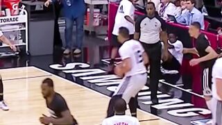 ZACH LAVINE DUNK ON SUMMER LEAGUE