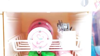 Barbie doll - Amazing Kitchen