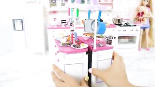 Barbie doll - Fantastic doll Kitchen full set
