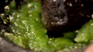 7 MANFAAT MAKANAN PEDAS BAGI TUBUH | 7 BENEFITS OF SPICY FOOD FOR THE BODY