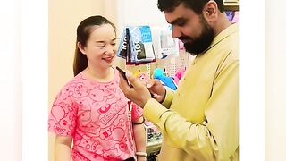 Communication with Chinese girl