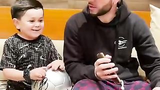 Messi or Ronaldo ...crasy reponse????