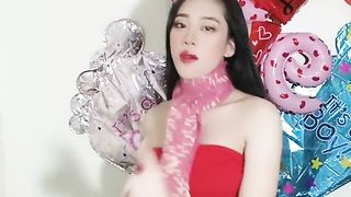 pregnant asian mom