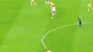 Messi insane dribbling skills and goals vs Australie international friendly mach