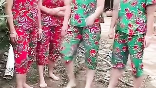 Emak emak gokil