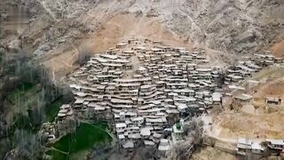 Isolated Village Dubbed as Rooftop Village This is Sar Agha Seyed