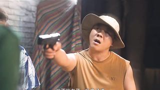 生长环境决定未来，虽然他是黑老大，可他救了她的命，是她人生的全部！#电影特种兵王之原子核爆