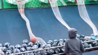 Craziest Robot On Basketball!
