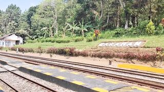 Asmr train garahan railway station