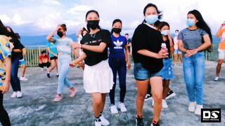 TikTok dance