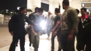 Salman Khan's Airport Encounter: Ignoring Malaika Arora After the Alleged Treatment of Arbaaz Khan, Leading to Divorce