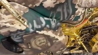 A bike  by made complete the gold