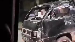 Ada yang nonjol tapi bukan