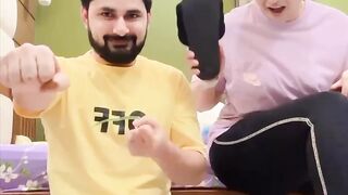 Bundda Chalak Bun Raha Thaa Bivi Nain