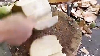 Amazing coconut cutting skils, GG!!