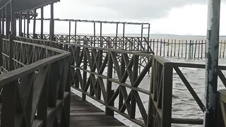 Jalan ke tepi laut
